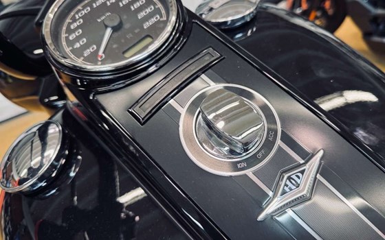 Neufahrzeug Harley-Davidson Touring Road King Special FLHRXS - Bild 4 Neufahrzeug Harley-Davidson Touring Road King Special FLHRXS - Bild 4