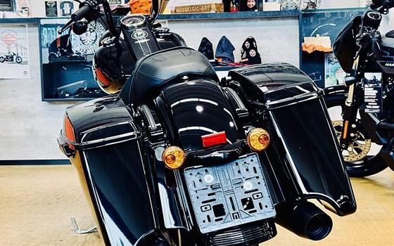 Gebrauchtmotorrad Harley-Davidson Touring Road King Special FLHRXS - Bild 5