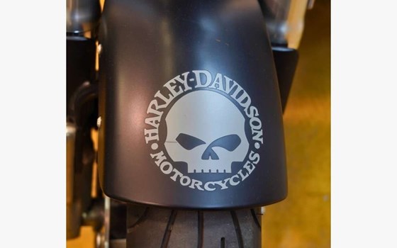 Gebrauchtmotorrad Harley-Davidson V-Rod Muscle VRSCF - Bild 8