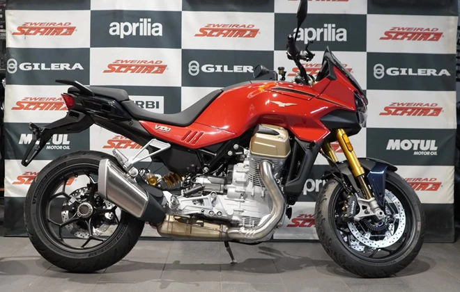 Moto Guzzi V100 Mandello