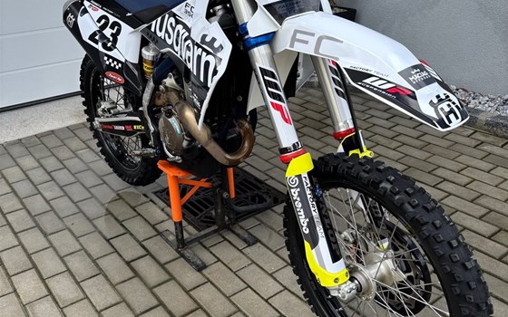 Gebrauchtmotorrad Husqvarna FC 350 - Bild 2 Gebrauchtmotorrad Husqvarna FC 350 - Bild 2