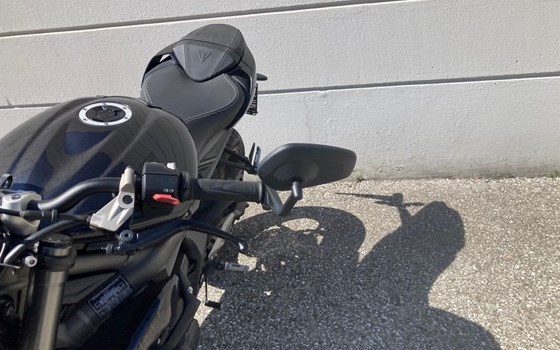 Gebrauchtmotorrad Triumph Street Triple 765 RS - Bild 10 Gebrauchtmotorrad Triumph Street Triple 765 RS - Bild 10