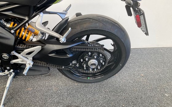 Gebrauchtmotorrad Triumph Street Triple 765 RS - Bild 13 Gebrauchtmotorrad Triumph Street Triple 765 RS - Bild 13