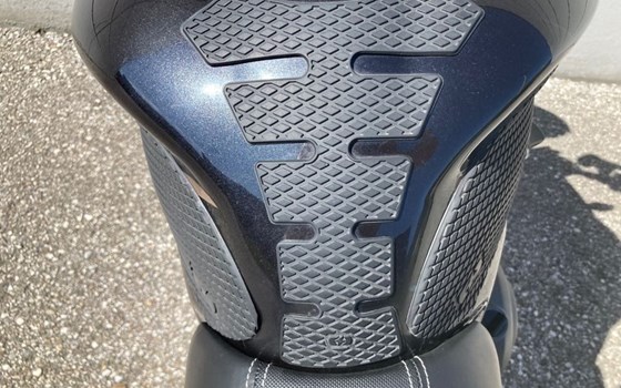Gebrauchtmotorrad Triumph Street Triple 765 RS - Bild 15 Gebrauchtmotorrad Triumph Street Triple 765 RS - Bild 15