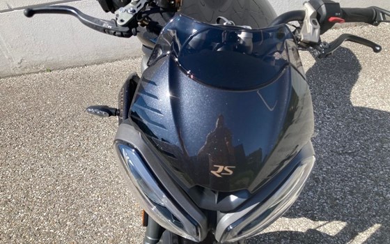 Gebrauchtmotorrad Triumph Street Triple 765 RS - Bild 8 Gebrauchtmotorrad Triumph Street Triple 765 RS - Bild 8