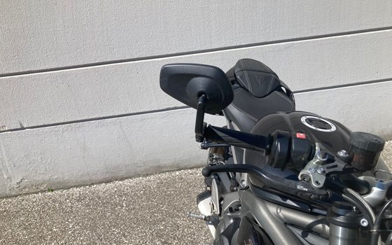 Gebrauchtmotorrad Triumph Street Triple 765 RS - Bild 9 Gebrauchtmotorrad Triumph Street Triple 765 RS - Bild 9