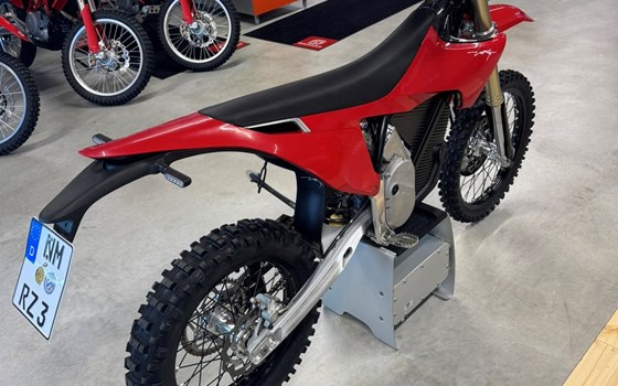 Gebrauchtmotorrad Stark Future Varg EX - Bild 4