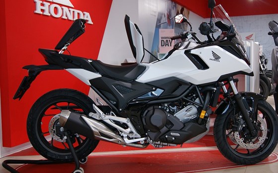 Neufahrzeug Honda NC750X DCT - Bild 10 Neufahrzeug Honda NC750X DCT - Bild 10