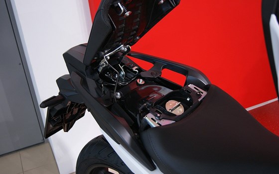 Neufahrzeug Honda NC750X DCT - Bild 12 Neufahrzeug Honda NC750X DCT - Bild 12