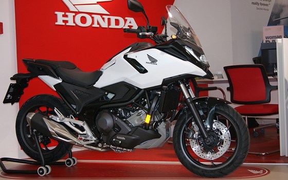 Neufahrzeug Honda NC750X DCT - Bild 2 Neufahrzeug Honda NC750X DCT - Bild 2