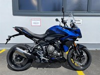 Gebrauchtmotorrad Triumph Tiger Sport 800 Aktion Kurvenausklang* + Zubehör**