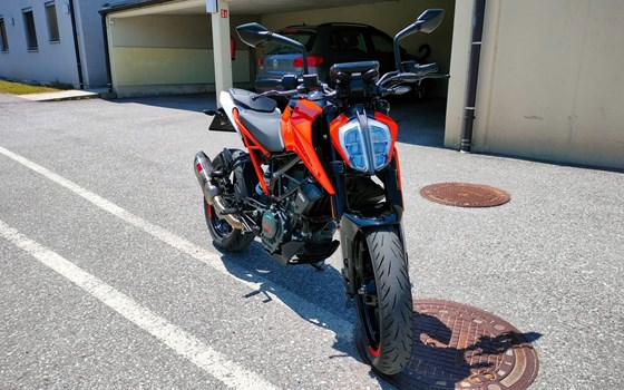 Gebrauchtmotorrad KTM 125 Duke - Bild 10 Gebrauchtmotorrad KTM 125 Duke - Bild 10