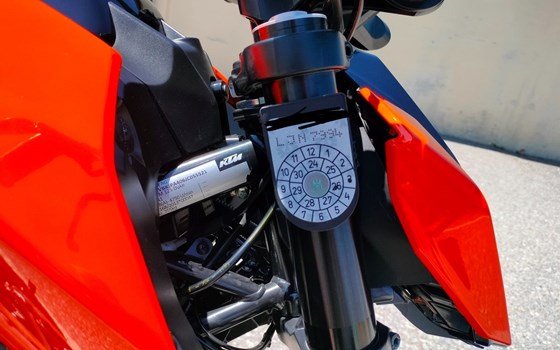 Gebrauchtmotorrad KTM 125 Duke - Bild 15 Gebrauchtmotorrad KTM 125 Duke - Bild 15