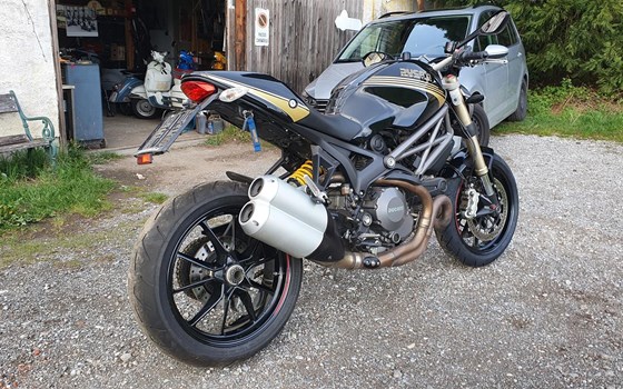 Gebrauchtmotorrad Ducati Monster 1100 Evo - Bild 3 Gebrauchtmotorrad Ducati Monster 1100 Evo - Bild 3
