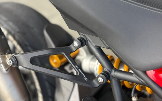 Gebrauchtmotorrad Ducati Monster 1200 S - Bild 7 Gebrauchtmotorrad Ducati Monster 1200 S - Bild 7