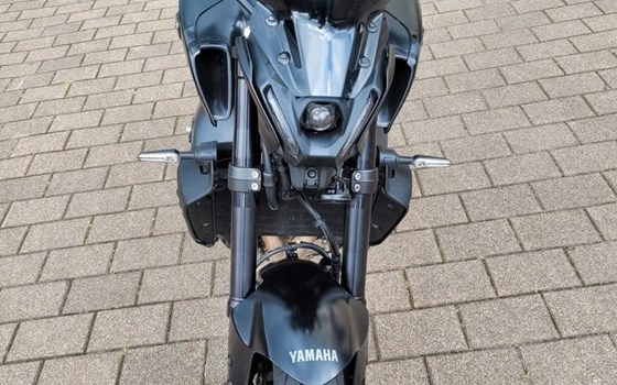 Gebrauchtmotorrad Yamaha MT-09 - Bild 3