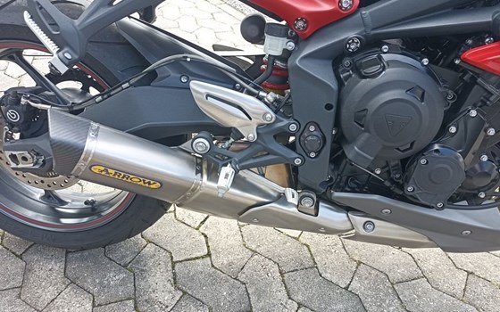 Gebrauchtmotorrad Triumph Street Triple R - Bild 7