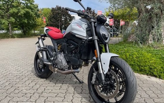 Gebrauchtmotorrad Ducati Monster + - Bild 2