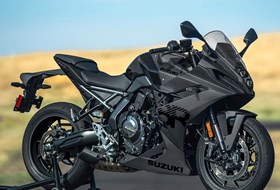 Suzuki GSX-8R