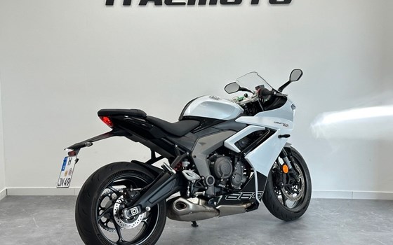 Gebrauchtmotorrad Triumph Daytona 660 - Bild 2