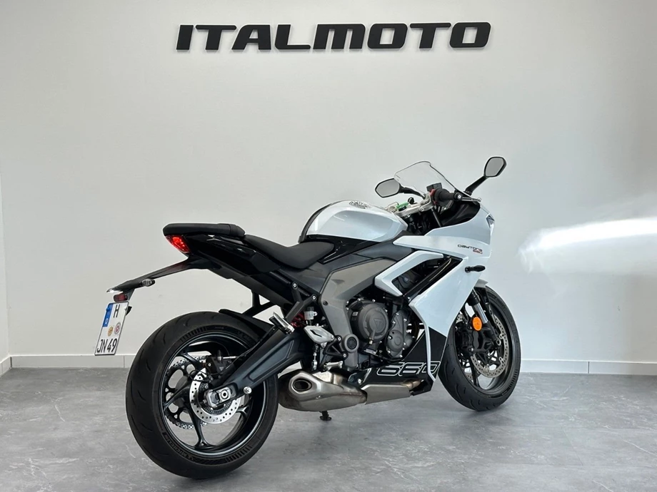 Angebot Triumph Daytona 660 Bild 2: Angebot Triumph Daytona 660