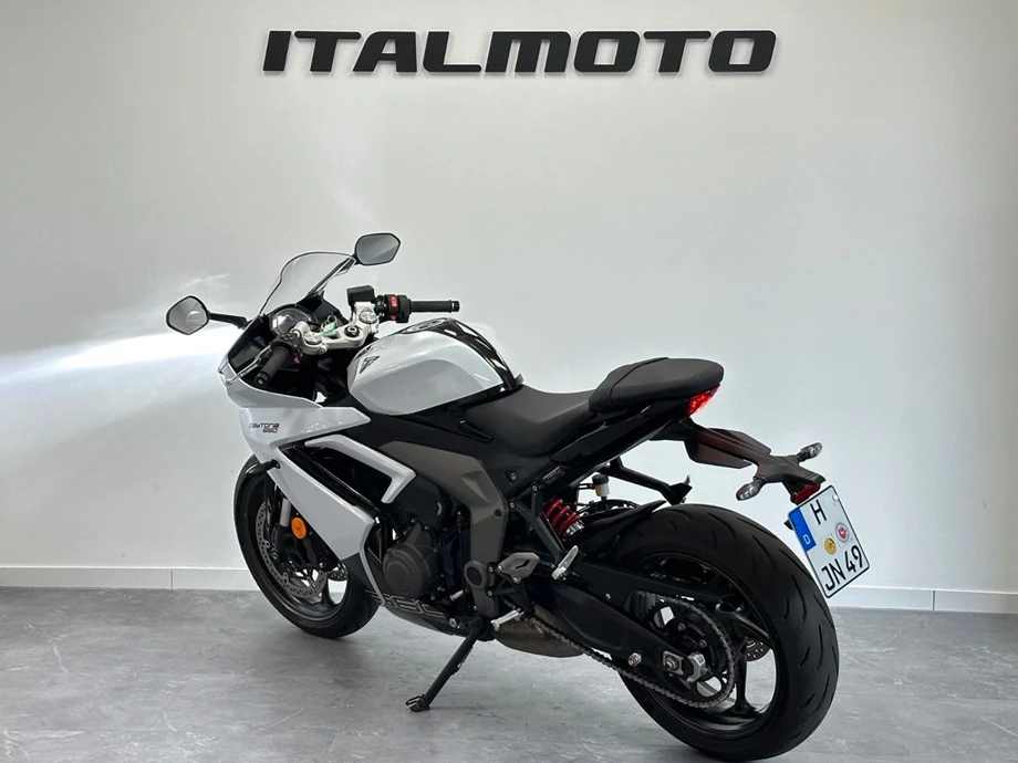 Angebot Triumph Daytona 660 Bild 3: Angebot Triumph Daytona 660
