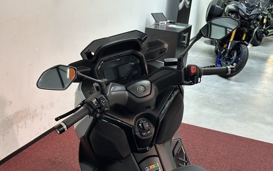 Gebrauchtmotorrad Yamaha XMAX 300 Tech MAX+ - Bild 14