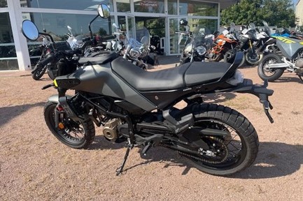 Husqvarna Svartpilen 125