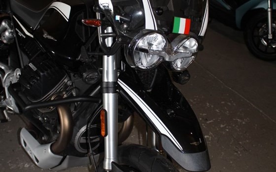 Gebrauchtmotorrad Moto Guzzi V85 TT Guardia d'Onore - Bild 2