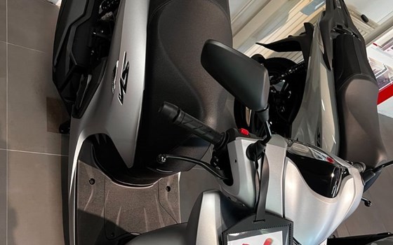 Gebrauchtmotorrad Honda SH350i - Bild 2