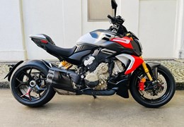 Neumotorrad Ducati Diavel V4 RS