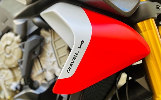 Neufahrzeug Ducati Diavel V4 RS - Bild 5