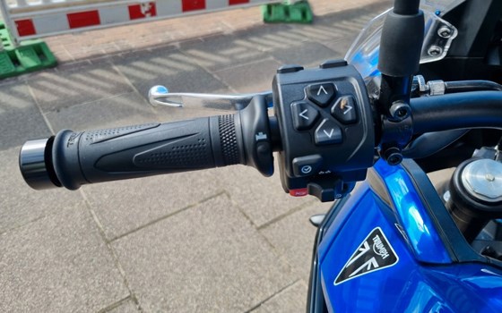 Gebrauchtmotorrad Triumph Tiger Sport 800 - Bild 3