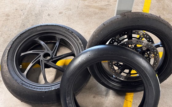 Gebrauchtmotorrad KTM 1290 Super Duke RR - Bild 10