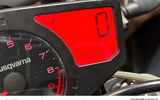 Gebrauchtmotorrad Husqvarna Nuda 900 R - Bild 10