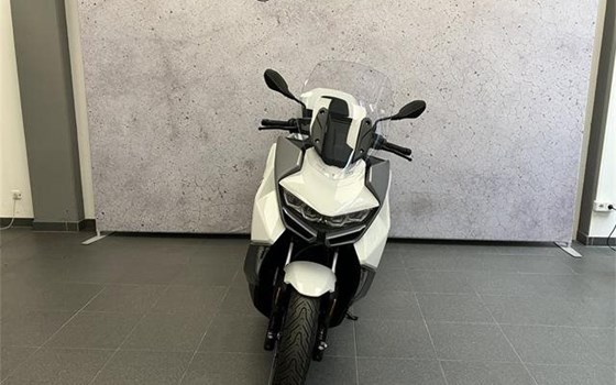 Gebrauchtmotorrad BMW C 400 GT - Bild 3 Gebrauchtmotorrad BMW C 400 GT - Bild 3
