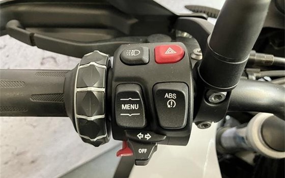 Gebrauchtmotorrad BMW F 750 GS - Bild 9