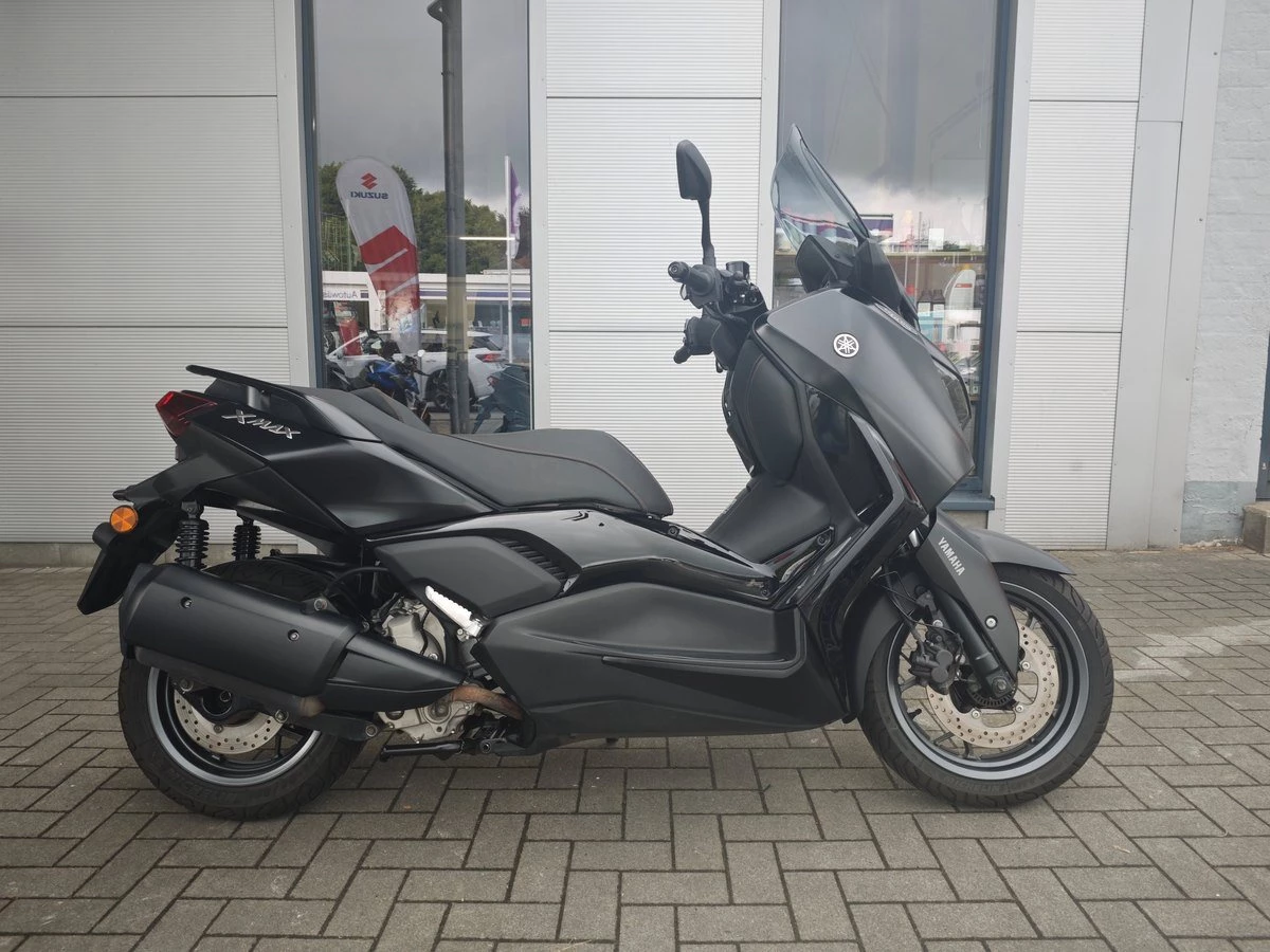 Yamaha XMAX 300 Tech MAX