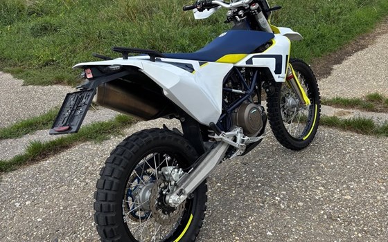 Gebrauchtmotorrad Husqvarna 701 Enduro - Bild 4