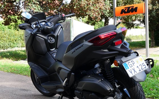 Gebrauchtmotorrad Yamaha XMAX 125 - Bild 7
