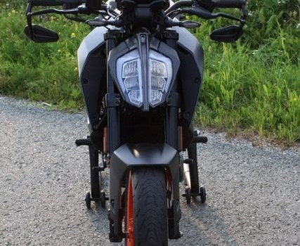 Gebrauchtmotorrad KTM 125 Duke - Bild 4 Gebrauchtmotorrad KTM 125 Duke - Bild 4