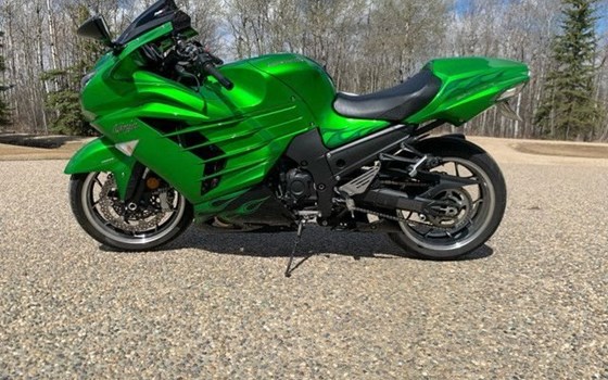 Gebrauchtmotorrad Kawasaki Ninja ZX-10R - Bild 2 Gebrauchtmotorrad Kawasaki Ninja ZX-10R - Bild 2