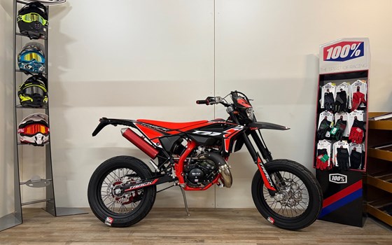 Neufahrzeug Beta RR Motard 2T 50 Track - Bild 1 Neufahrzeug Beta RR Motard 2T 50 Track - Bild 1
