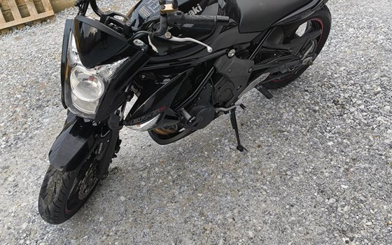 Gebrauchtmotorrad Kawasaki ER-6n - Bild 4 Gebrauchtmotorrad Kawasaki ER-6n - Bild 4