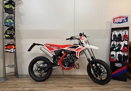 Neumotorrad Beta SPM50 Sport Neumotorrad Beta SPM50 Sport