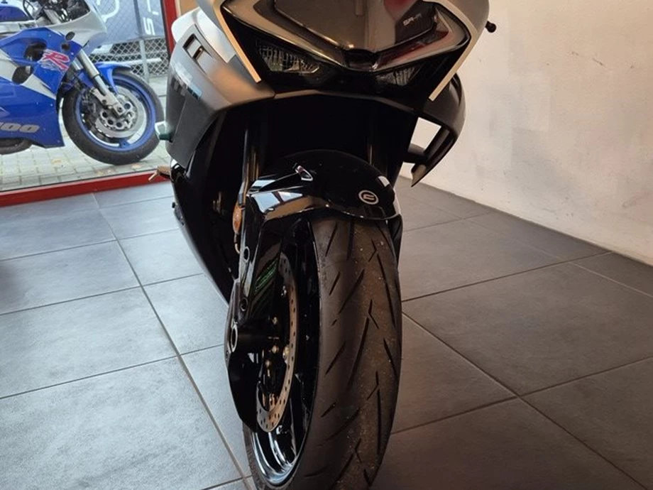 Angebot CFMOTO 675SR-R Bild 2: Angebot CFMOTO 675SR-R