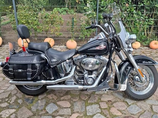 Gebrauchtmotorrad Harley-Davidson Softail Heritage Classic FLSTC
