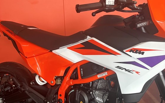 Neufahrzeug KTM 390 SMC R - Bild 2