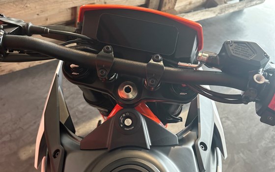 Neufahrzeug KTM 390 SMC R - Bild 5