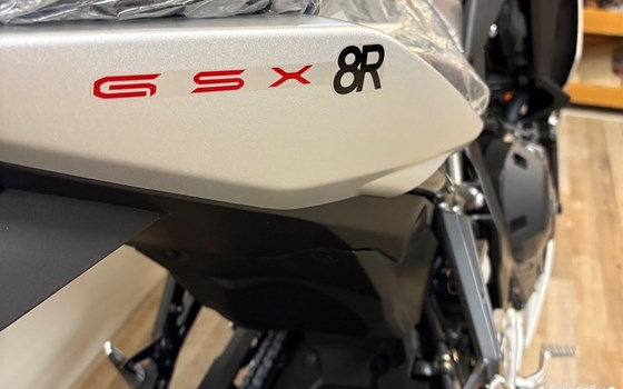 Neufahrzeug Suzuki GSX-8R - Bild 5 Neufahrzeug Suzuki GSX-8R - Bild 5